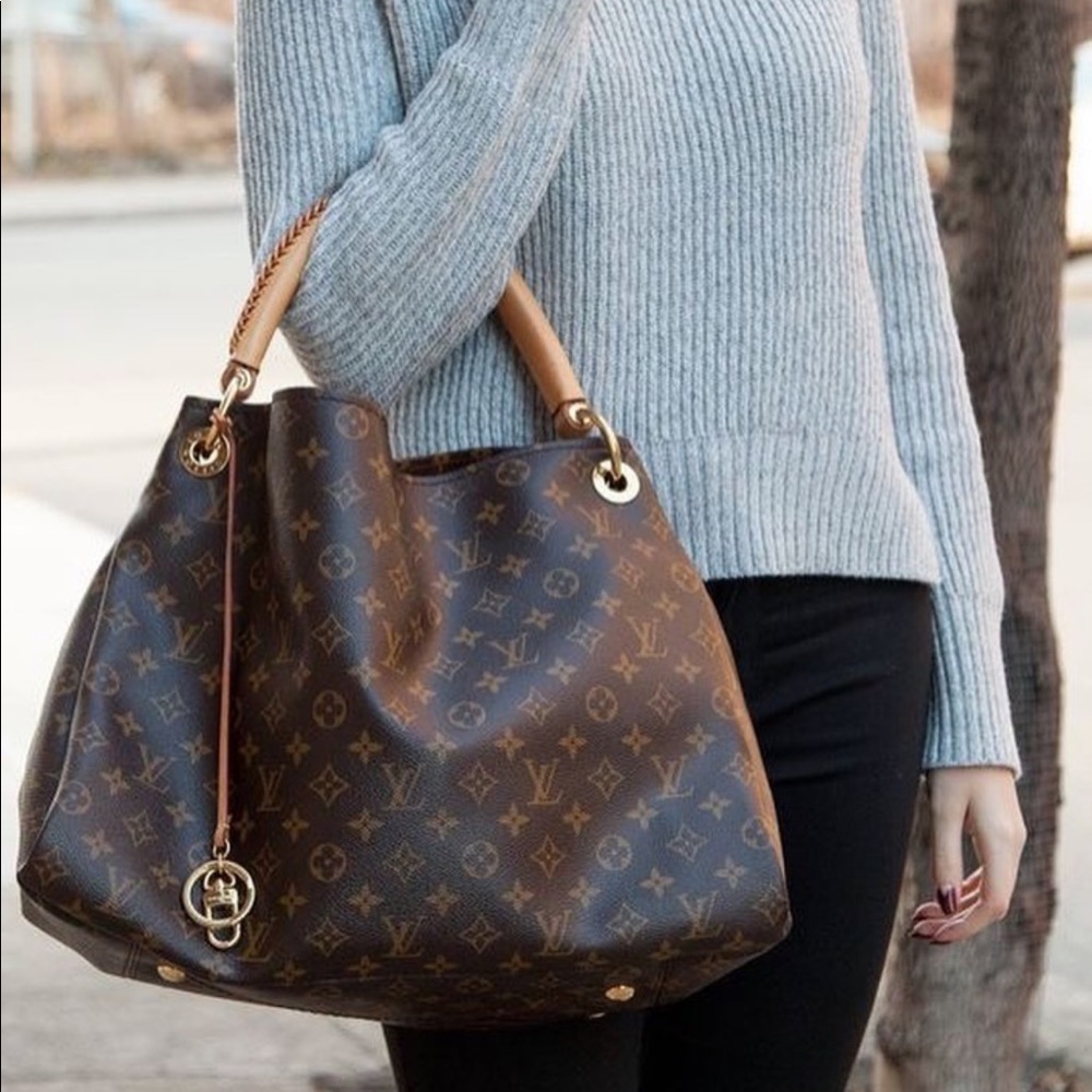 💎✨AUTHENTIC ARTSY✨💎Louis Vuitton MM